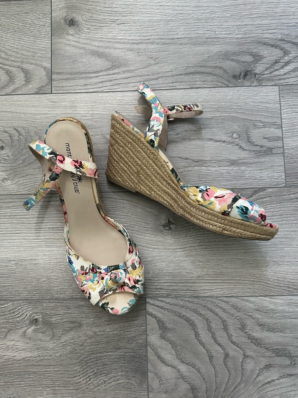 Floral Wedges